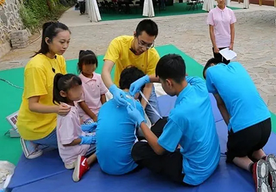 京顺东街8号的故事 | 在“爱在阳光下”夏令营志愿服务中感受爱的传递